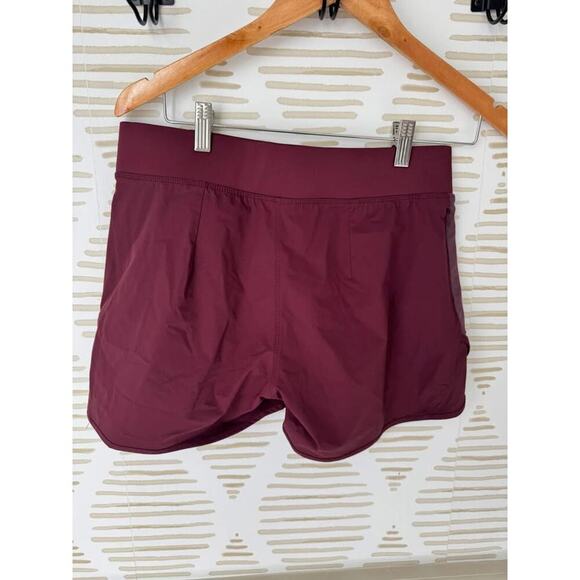Hylete Women’s Small Raisin Lined Athletic Short - Picture 2 of 2